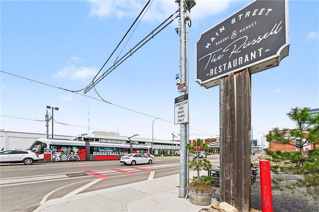 33 E 32nd Street, Kansas City, MO 64111