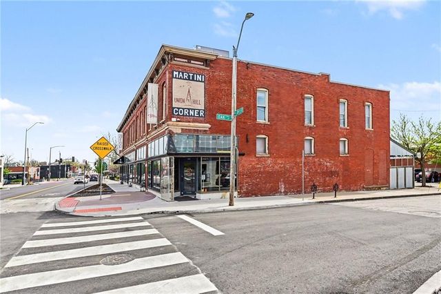 33 E 32nd Street, Kansas City, MO 64111