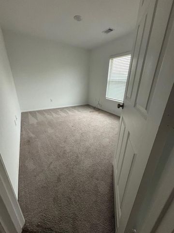 8622 Bar Harbor Dr, Baytown, TX 77521