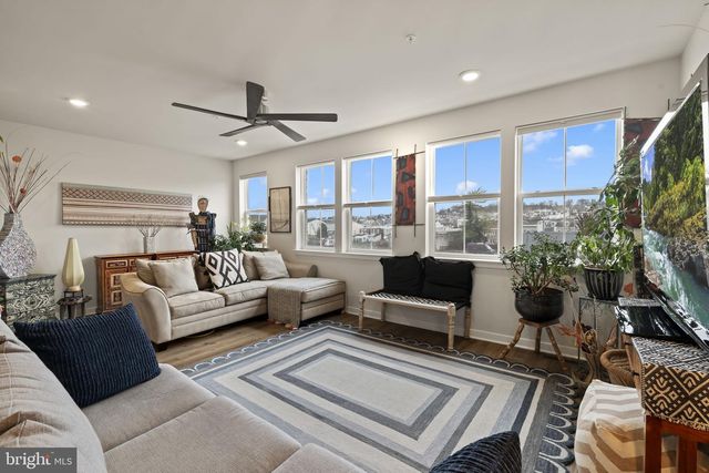 3 CONTINENTAL WAY, Bridgeport, PA 19405