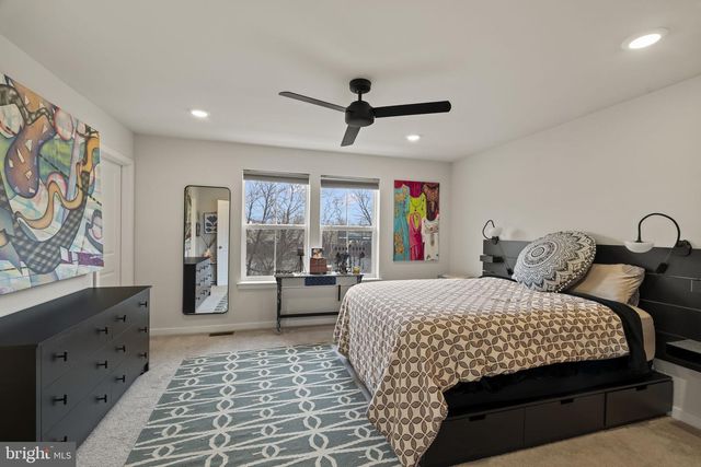 3 CONTINENTAL WAY, Bridgeport, PA 19405