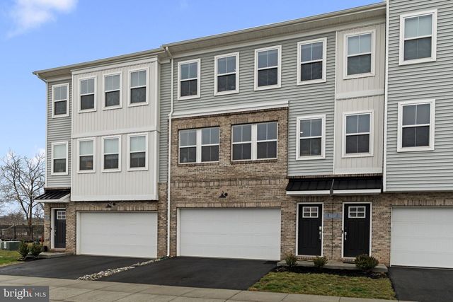 3 CONTINENTAL WAY, Bridgeport, PA 19405