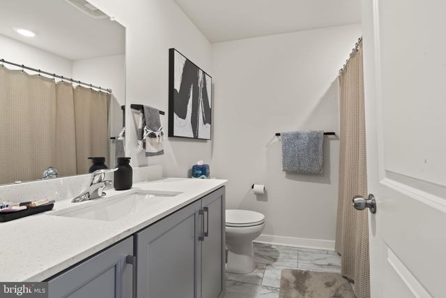 3 CONTINENTAL WAY, Bridgeport, PA 19405