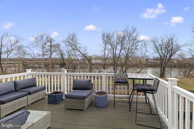 3 CONTINENTAL WAY, Bridgeport, PA 19405