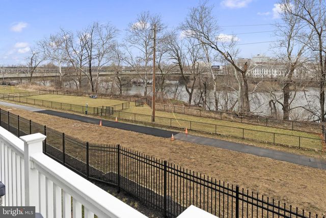 3 CONTINENTAL WAY, Bridgeport, PA 19405