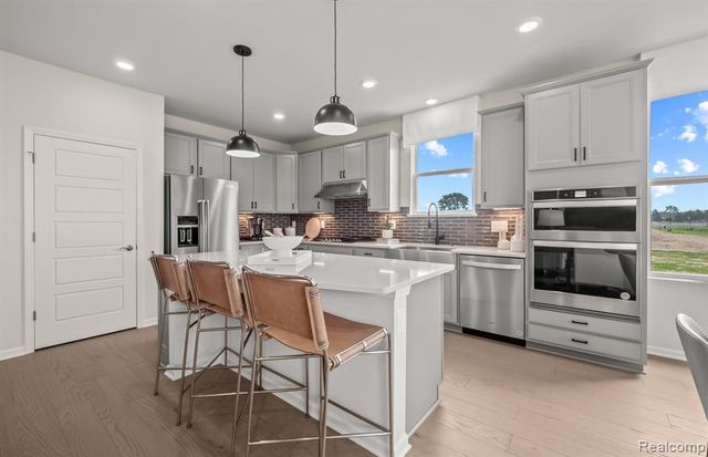 42744 Arbor Drive, Clinton Township, MI 48038