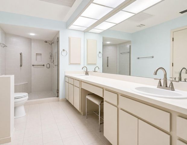 4068 WILSHIRE CIRCLE E 145, Sarasota, FL 34238