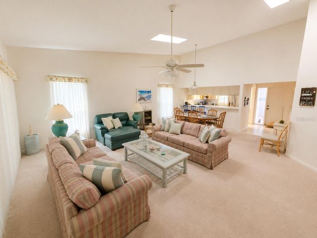 4068 WILSHIRE CIRCLE E 145, Sarasota, FL 34238