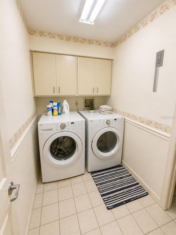 4068 WILSHIRE CIRCLE E 145, Sarasota, FL 34238