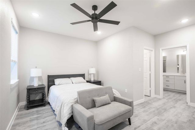 2101 Reinke Road 3110, Waller, TX 77484