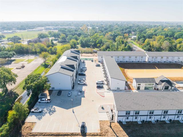 2101 Reinke Road 3110, Waller, TX 77484