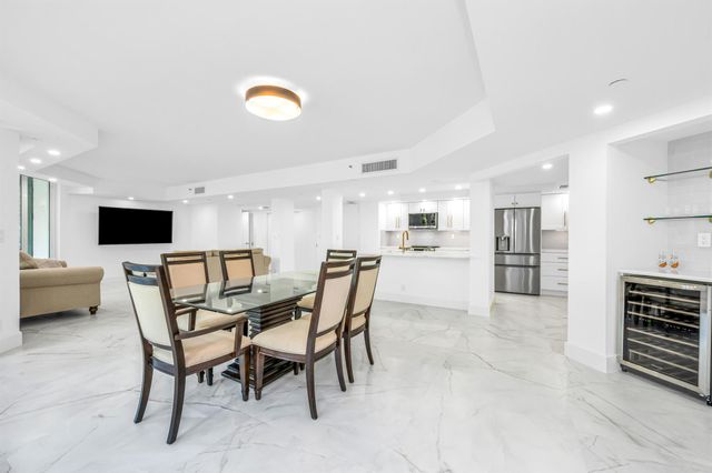 100 SE 5th Avenue 304, Boca Raton, FL 33432