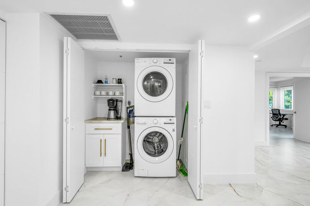 100 SE 5th Avenue 304, Boca Raton, FL 33432