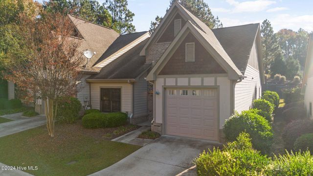 7 Elk Ridge Lane, Southern Pines, NC 28387