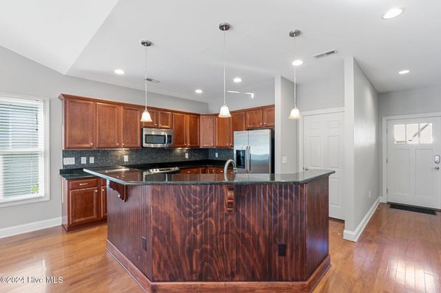 7 Elk Ridge Lane, Southern Pines, NC 28387