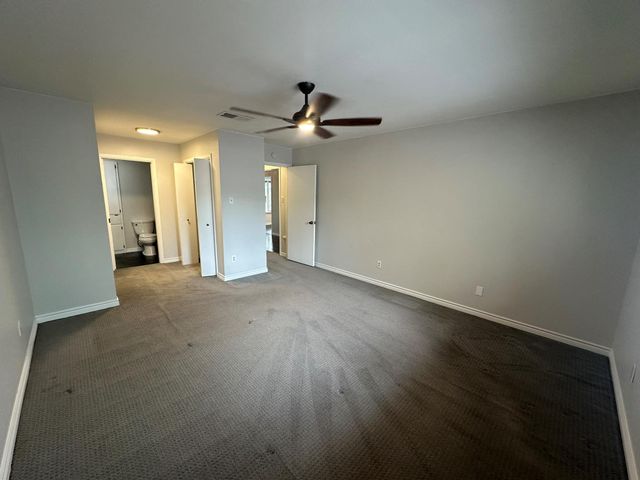 9217 Singing Quail DR 8E, Austin, TX 78758