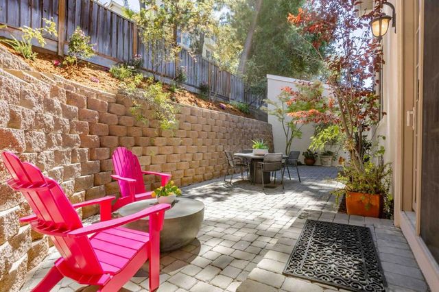 11722 Putter Way, Los Altos, CA 94024