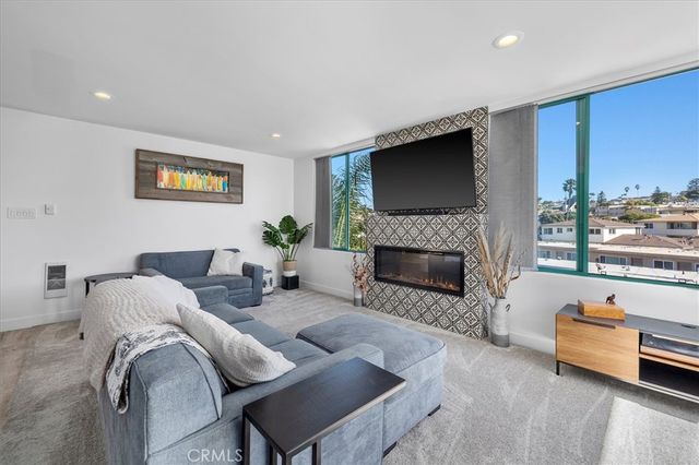 201 Calle Miramar 29, Redondo Beach, CA 90277