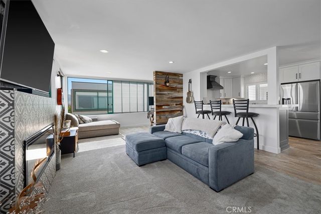 201 Calle Miramar 29, Redondo Beach, CA 90277
