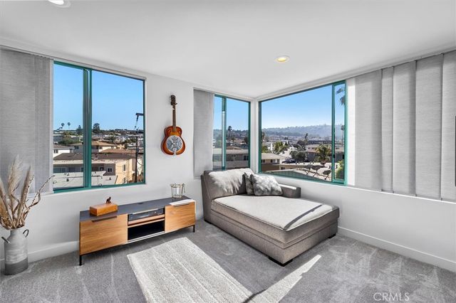 201 Calle Miramar 29, Redondo Beach, CA 90277