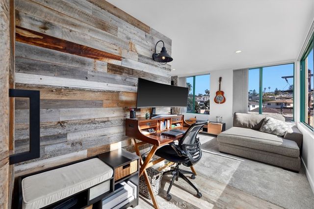 201 Calle Miramar 29, Redondo Beach, CA 90277