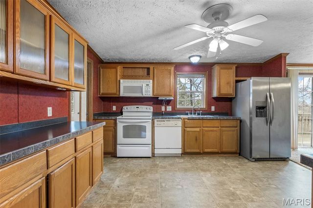 3900 Rice Road, Hillsboro, MO 63050