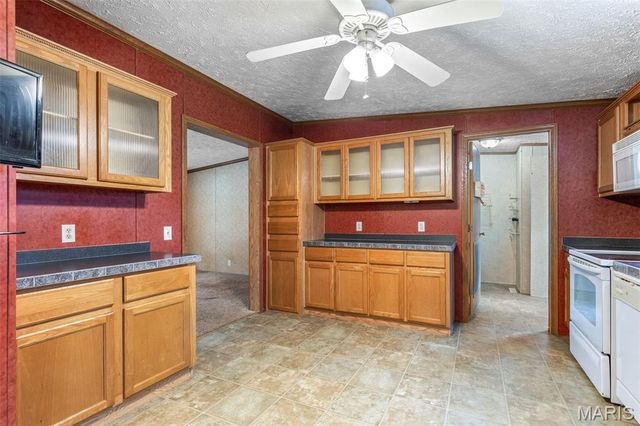 3900 Rice Road, Hillsboro, MO 63050