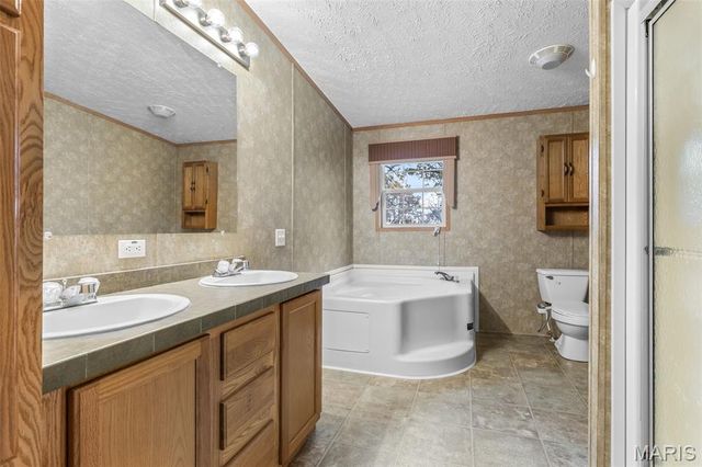 3900 Rice Road, Hillsboro, MO 63050