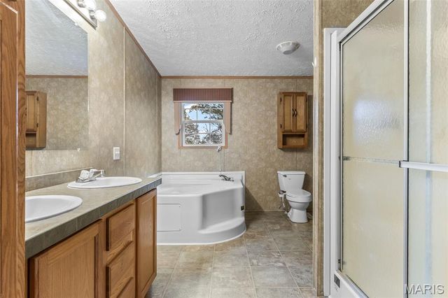 3900 Rice Road, Hillsboro, MO 63050