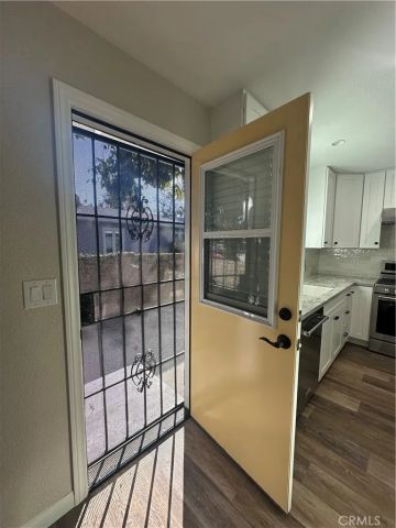 514 E Chalynn Circle, Orange, CA 92866