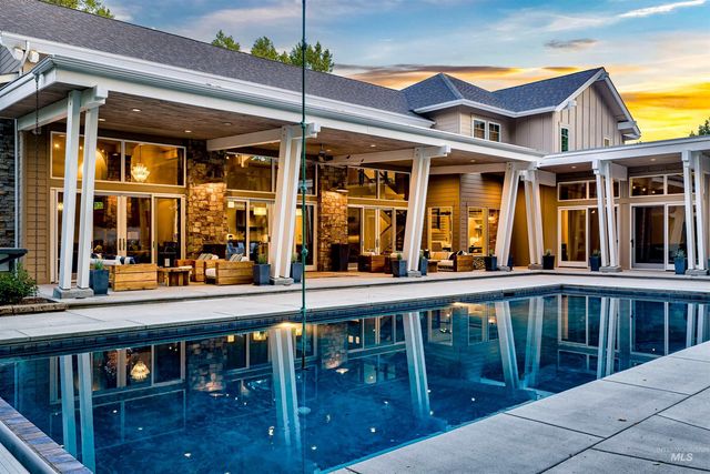 2164 W Holly Mountain Drive, Eagle, ID 83616