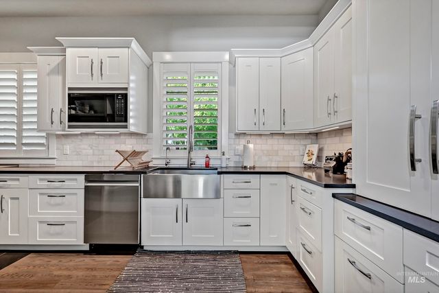 2164 W Holly Mountain Drive, Eagle, ID 83616