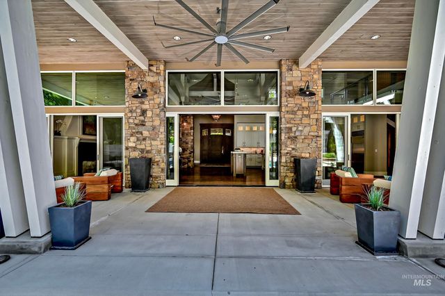 2164 W Holly Mountain Drive, Eagle, ID 83616