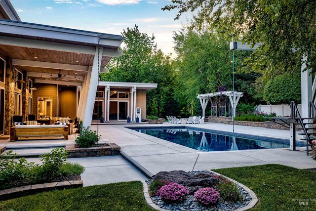 2164 W Holly Mountain Drive, Eagle, ID 83616