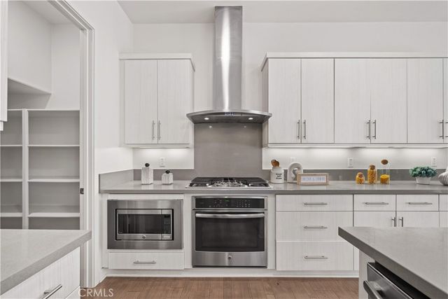229 Radial, Irvine, CA 92618