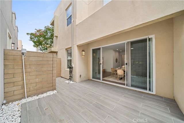 229 Radial, Irvine, CA 92618