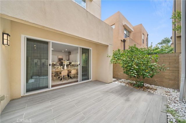 229 Radial, Irvine, CA 92618