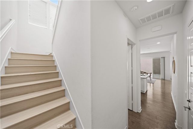 229 Radial, Irvine, CA 92618
