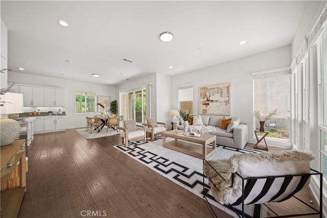 229 Radial, Irvine, CA 92618