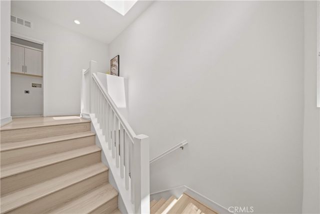 229 Radial, Irvine, CA 92618