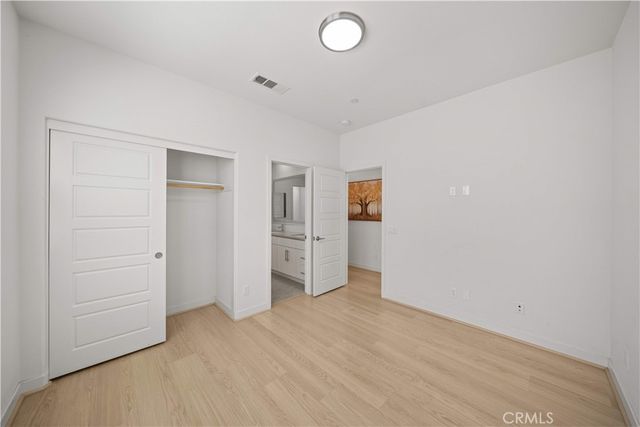 229 Radial, Irvine, CA 92618