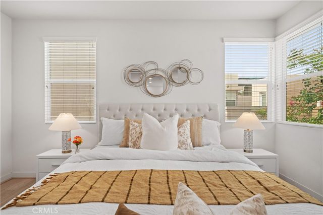 229 Radial, Irvine, CA 92618