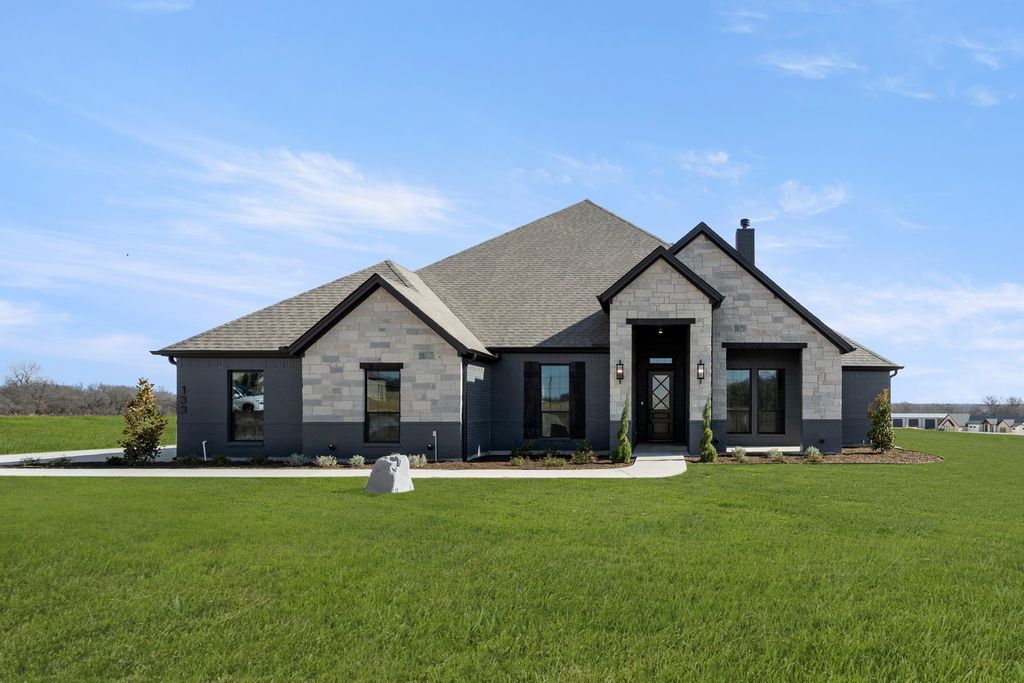 133 Blackstar Lane, Decatur, TX 76234