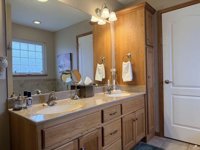 3713 Shadow Wood Lane, Manhattan, KS 66503