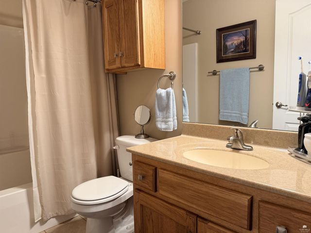 3713 Shadow Wood Lane, Manhattan, KS 66503