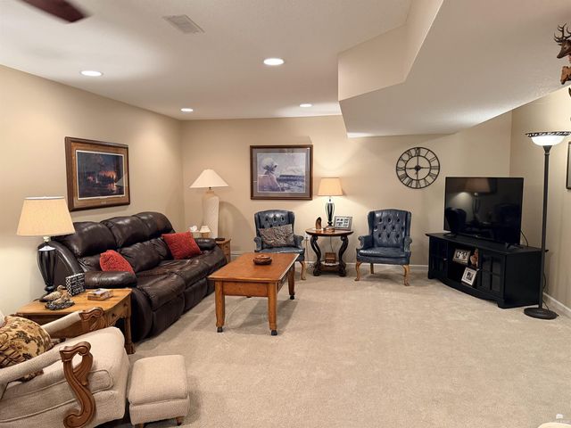 3713 Shadow Wood Lane, Manhattan, KS 66503