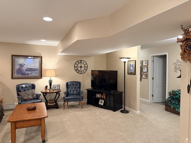 3713 Shadow Wood Lane, Manhattan, KS 66503