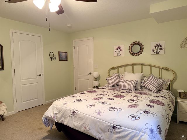 3713 Shadow Wood Lane, Manhattan, KS 66503