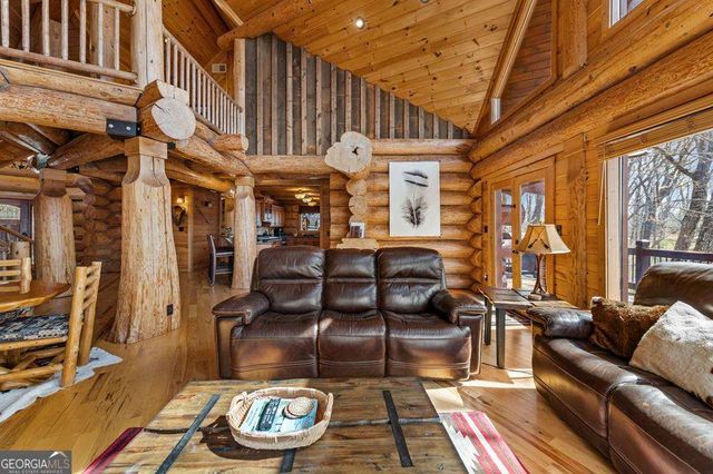 602 Overlook Drive, Blue Ridge, GA 30513