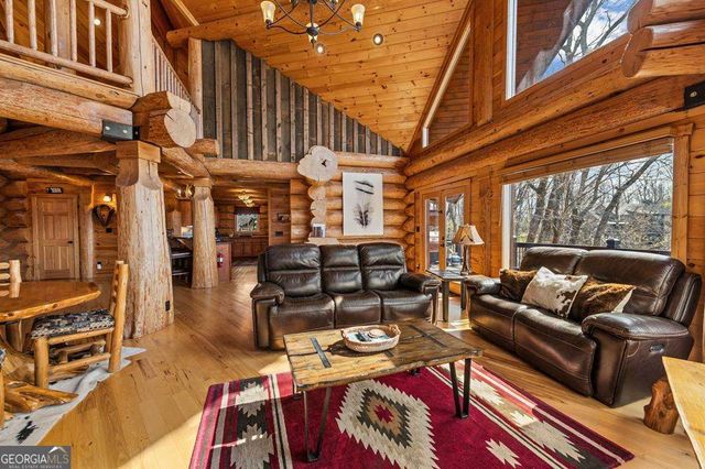 602 Overlook Drive, Blue Ridge, GA 30513